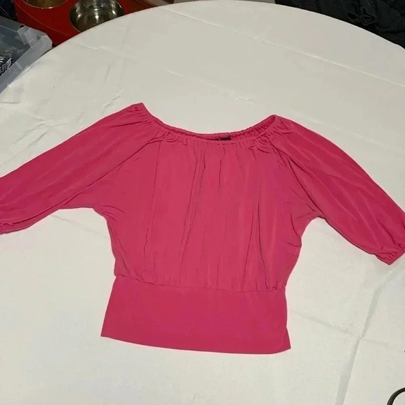 NEW YORK & COMPANY Women’s Top, Size XS. - Picture 1 of 3